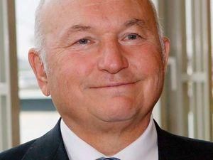 Лужков відсудив у ЗМІ 30 тис. рублів Лужков відсудив у ЗМІ 30 тис. рублів