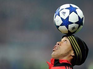 Роналдінью може повернутись до Бразилії Роналдінью може повернутись до Бразилії