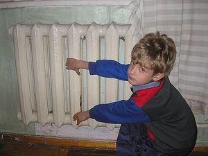 МНС діставала дівчинку із батареї МНС діставала дівчинку із батареї