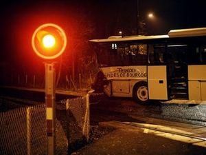 Франція: потяг врізався в автобус з дітьми