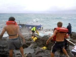 Близько Австралії потонули 50 біженців Близько Австралії потонули 50 біженців