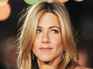 Дженіфер Еністон прорекламувала дитячу лікарню (ВІДЕО) Дженіфер Еністон прорекламувала дитячу лікарню (ВІДЕО)