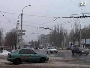 Мер Горлівки вирішив зекономити, вимкнувши ліхтарі в нічний час Мер Горлівки вирішив зекономити, вимкнувши ліхтарі в нічний час