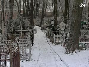 Московський та Київський патріархати б'ються за кладовище Московський та Київський патріархати б'ються за кладовище