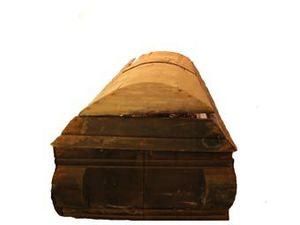 Труну вбивці Кеннеді продали на аукціоні за 87 тис. доларів Труну вбивці Кеннеді продали на аукціоні за 87 тис. доларів