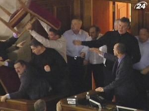 Партія регіонів: Бійку спровокували в БЮТ Партія регіонів: Бійку спровокували в БЮТ