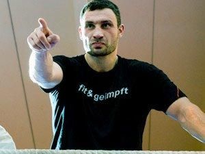 Кличко закликав політиків не вирішувати питання за допомогою сили Кличко закликав політиків не вирішувати питання за допомогою сили