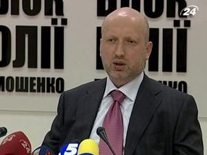 Турчинов: Син Пшонки бився у Парламенті Турчинов: Син Пшонки бився у Парламенті