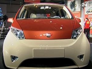 Прохоров випускатиме гібридні автомобілі під брендом "ё" Прохоров випускатиме гібридні автомобілі під брендом "ё"