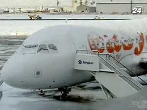 Аеропорти Лондона скасовують рейси через снігопади Аеропорти Лондона скасовують рейси через снігопади