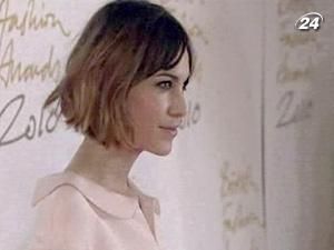 Телеведучу Алексу Чанг визнали королевою стилю Телеведучу Алексу Чанг визнали королевою стилю