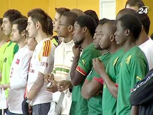 У столиці міні-футбол об’єднав студентів з Азії та Африки У столиці міні-футбол об’єднав студентів з Азії та Африки