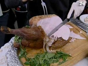 Лондон: дієтологи застерігають від святкового переїдання Лондон: дієтологи застерігають від святкового переїдання