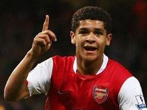 "Барселона" цікавиться Денілсоном "Барселона" цікавиться Денілсоном