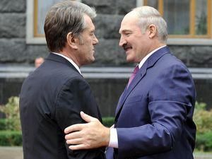 Wikileaks: США не дозволяли Ющенку зустрічатися із Лукашенком