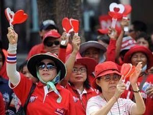 У Бангкоку відміняють надзвичайний стан У Бангкоку відміняють надзвичайний стан