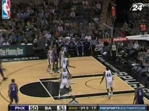 "Сан-Антоніо Спарс" здобули 9-ту перемогу поспіль "Сан-Антоніо Спарс" здобули 9-ту перемогу поспіль