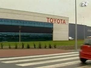 Toyota заплатить $32,4 млн. уряду США за відкликання автомобілів Toyota заплатить $32,4 млн. уряду США за відкликання автомобілів