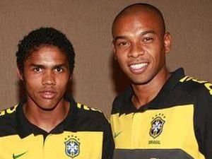 Коста та Фернандіньйо - серед найкращих європейських бразильців Коста та Фернандіньйо - серед найкращих європейських бразильців