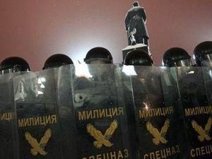Білоруська опозиція зібралася під стінами СІЗО в Мінську Білоруська опозиція зібралася під стінами СІЗО в Мінську