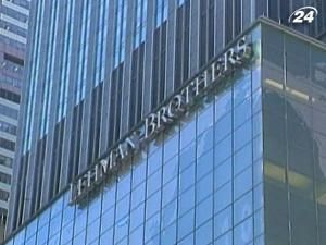 Влада США хоче засудити Ernst & Young за банкрутство Lehman Brothers