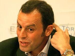 Роселл: Алвес захищає свої інтереси Роселл: Алвес захищає свої інтереси