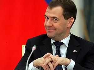 Медведєв: Не можна нав’язувати демократію Медведєв: Не можна нав’язувати демократію