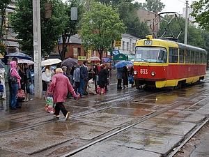 Кернес підвищив плату за проїзд в електротранспорті Харкова