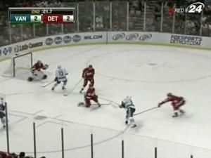 "Детройт" перервав 4-матчеву безпрограшну серію "Ванкувера" "Детройт" перервав 4-матчеву безпрограшну серію "Ванкувера"