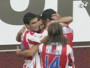 Сімау - гравець турецького "Бешикташа" Сімау - гравець турецького "Бешикташа"