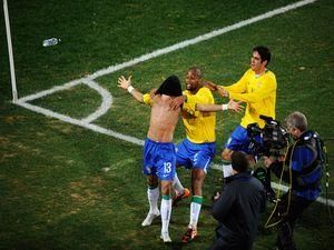 Кака і Майкон обміняються містами Кака і Майкон обміняються містами