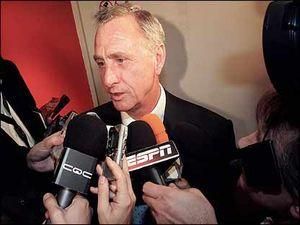 Йохан Кройф критикує "Барселону" Йохан Кройф критикує "Барселону"