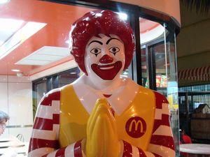 У США безробітний виграв мільйон у "Макдональдсі" У США безробітний виграв мільйон у "Макдональдсі"