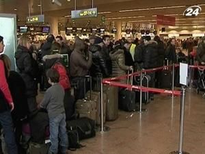 Бельгійці потерпають від потужних снігопадів Бельгійці потерпають від потужних снігопадів