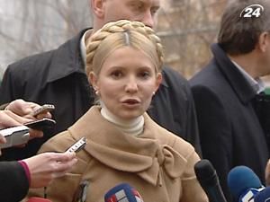 Юлію Тимошенко знову викликали на допит до Генпрокуратури - 24 грудня 2010 - Телеканал новин 24 Юлію Тимошенко знову викликали на допит до Генпрокуратури - 24 грудня 2010 - Телеканал новин 24