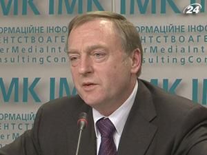 Родичів чиновників не змусять декларувати доходи Родичів чиновників не змусять декларувати доходи