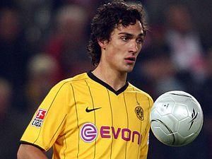 Мац Хумельс залишиться у "Борусії" Мац Хумельс залишиться у "Борусії"