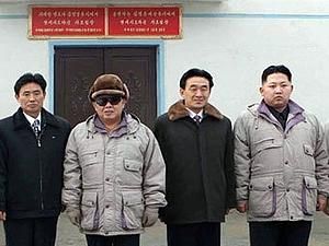 У Кореї перекинувся поїзд з подарунками для сина Кім Чен Іра У Кореї перекинувся поїзд з подарунками для сина Кім Чен Іра