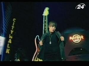 Кріс Браун та Джастін Бібер записали спільну пісню Кріс Браун та Джастін Бібер записали спільну пісню