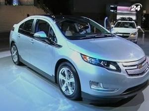 У салонах продажів з'являться електромобілі та нові гібриди У салонах продажів з'являться електромобілі та нові гібриди