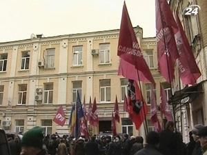 "Народна самооборона" анонсує пікет в підтримку Луценка "Народна самооборона" анонсує пікет в підтримку Луценка