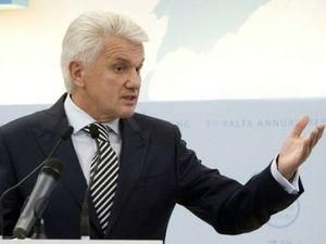 Литвин побачив позитив у концентрації влади Литвин побачив позитив у концентрації влади