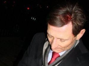 Побитого депутат Волинця виписали із "Феофанії" проти його волі Побитого депутат Волинця виписали із "Феофанії" проти його волі