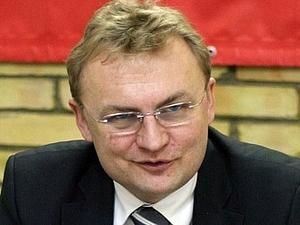 Мер Львова хоче назвати стадіон по-донецькому Мер Львова хоче назвати стадіон по-донецькому