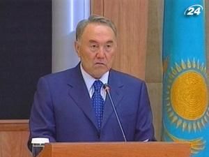 Казахстанські депутати одноголосно хочуть продовжити повноваження Президента країни до 2020 року Казахстанські депутати одноголосно хочуть продовжити повноваження Президента країни до 2020 року