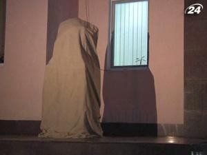 Компартія: в Запоріжжі відбувся напад на пам’ятник Сталіну Компартія: в Запоріжжі відбувся напад на пам’ятник Сталіну