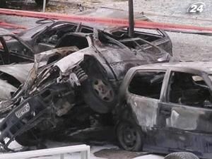 В Афінах поблизу будівлі суду вибухнула бомба - 30 грудня 2010 - Телеканал новин 24 В Афінах поблизу будівлі суду вибухнула бомба - 30 грудня 2010 - Телеканал новин 24