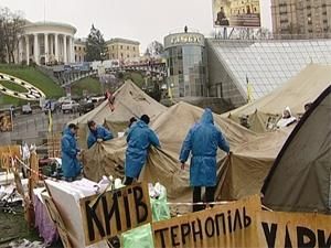 Учасники акції протесту проти Податкового кодексу самі прийшли в міліцію Учасники акції протесту проти Податкового кодексу самі прийшли в міліцію