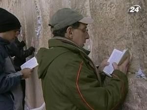 За Стіною плачу можна спостерігати цілодобово за допомогою iPhone За Стіною плачу можна спостерігати цілодобово за допомогою iPhone