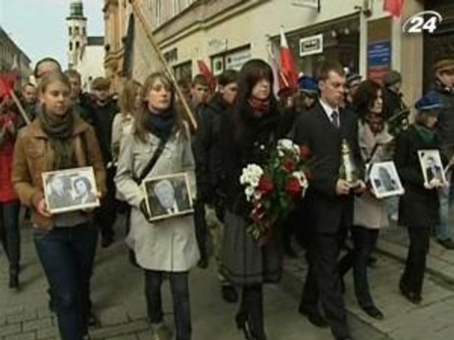 Підсумок року: 10 квітня 2010 р. неподалік від Смоленська упав літак ТУ-154 Підсумок року: 10 квітня 2010 р. неподалік від Смоленська упав літак ТУ-154
